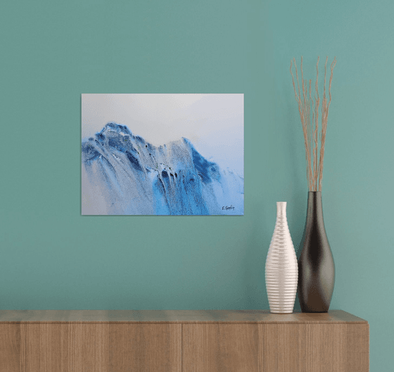 Crystalline Horizon