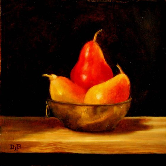 Pears in a bowl