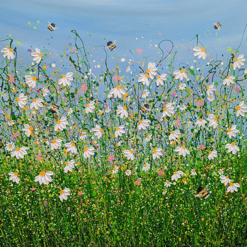 Bee utiful Daisy Meadow #6 by Lucy Moore