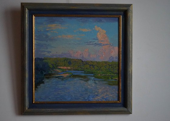 Silent evening in Luh river