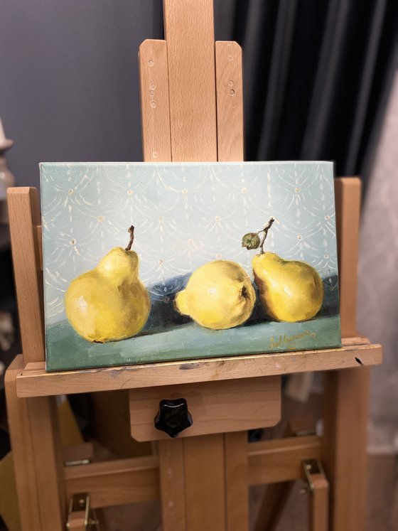 Sunny pears