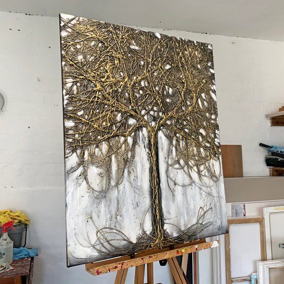 Metallic Black Tree