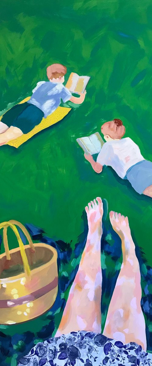 Nap in the grass. by Sophie HORS