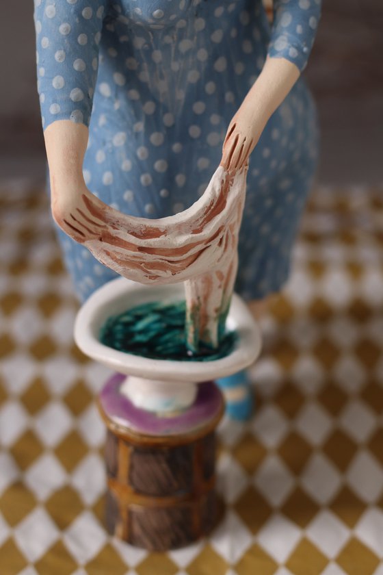 Polka dots blues. Ceramic sculpture