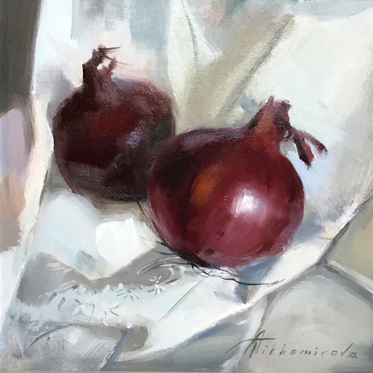 Red Onions by Anna Tikhomirova
