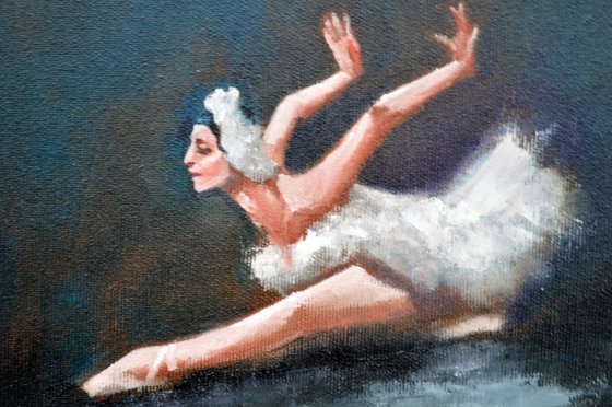 Arms like a swan's wings