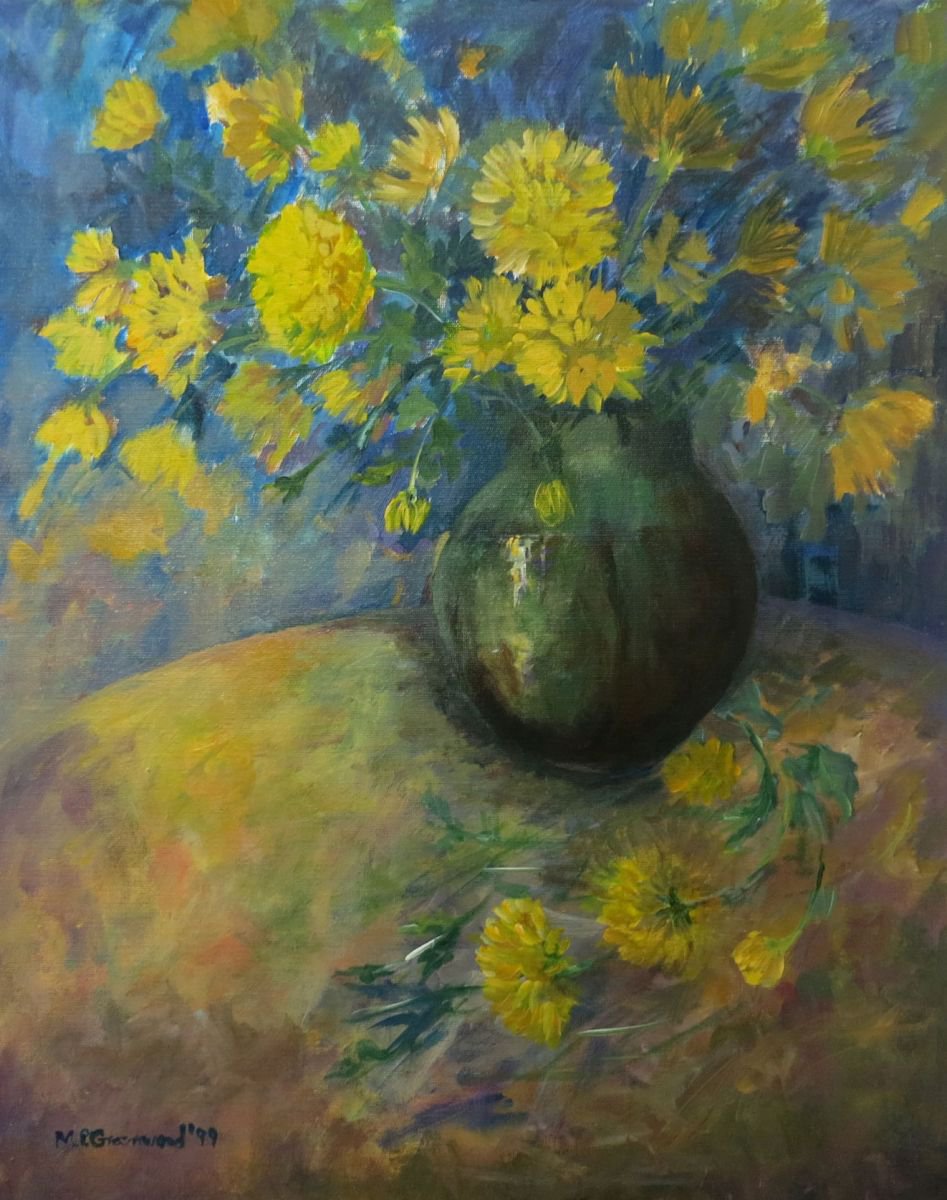 Yellow Chrysanths by Maureen Greenwood