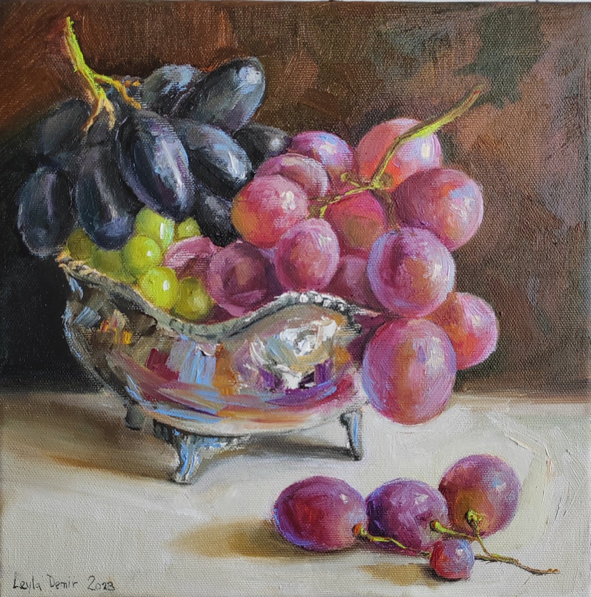 Black Grapes fruit still life by Leyla Demir