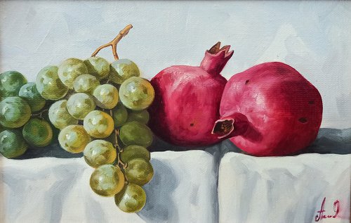 Still life with pomegranates and grapes-2 (20x30cm, oil painting, ready to hang) by Tamar Nazaryan