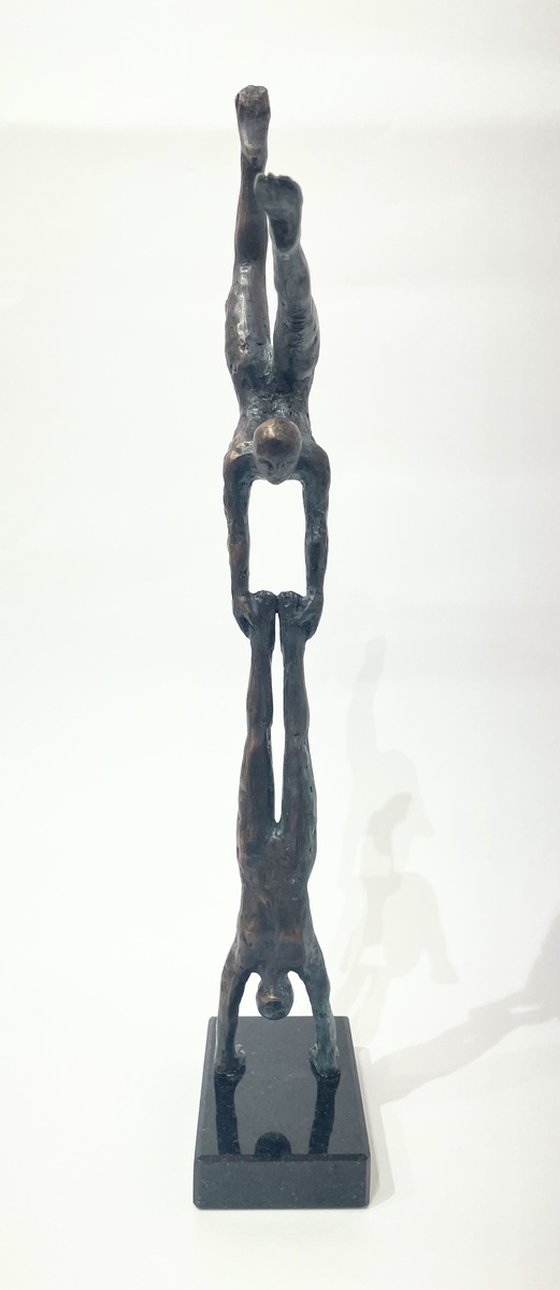 Acrobats Balance, no.VI/VIII