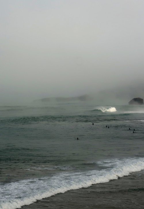 Surf à Biarritz... by PHILIPPE BERTHIER