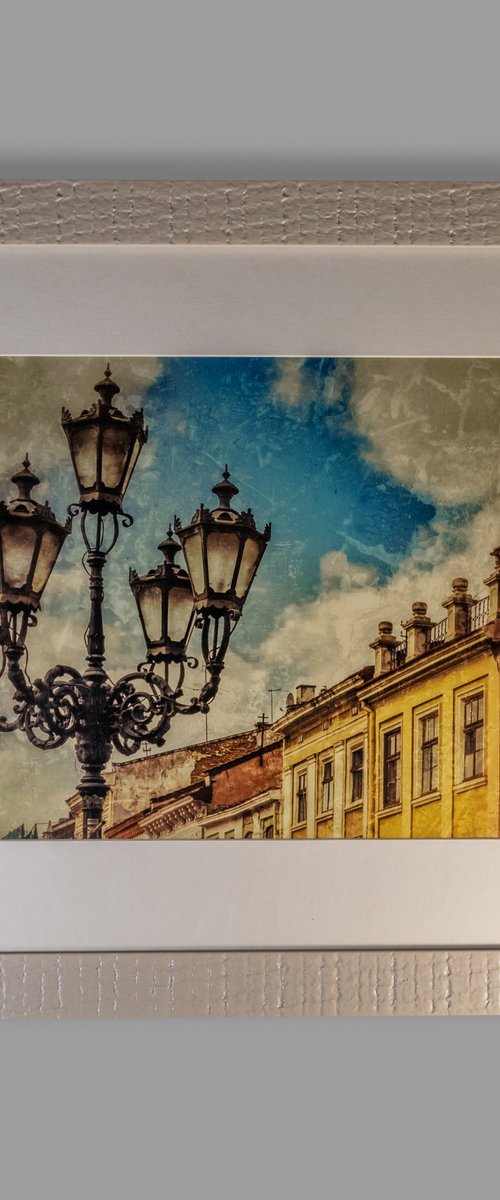 Old street lamp by Vlad Durniev