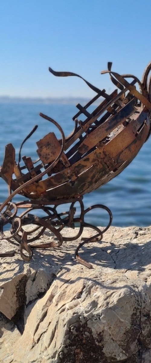 Echoes of the Deep by güngör yüksel