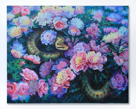 Dangerous beauty. Snake