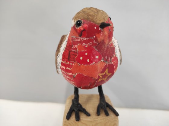 Robin #7 paper bird sculpture