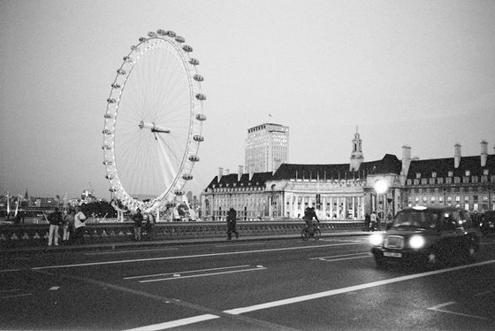 Waterloo Bridge (Med)