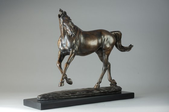 Large Playing Horse Bronze Res