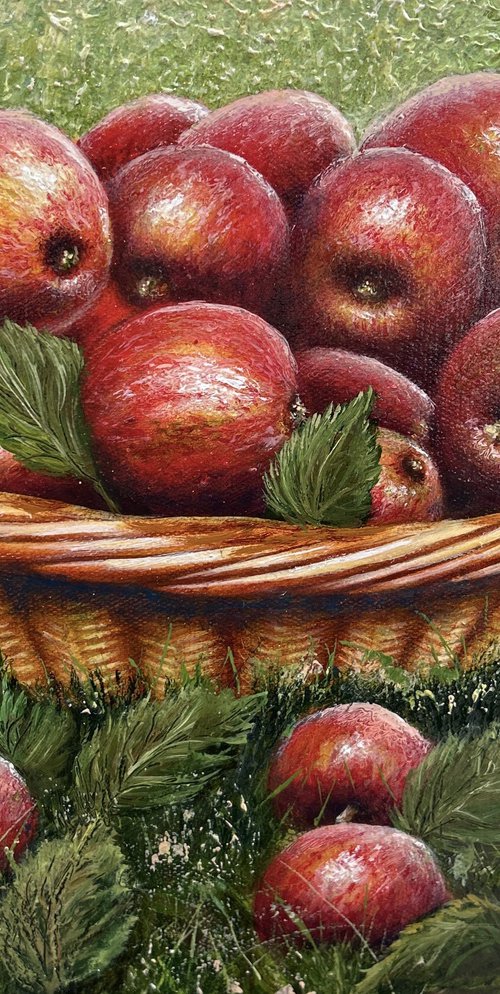 Juicy apples by Dmitry Melenty