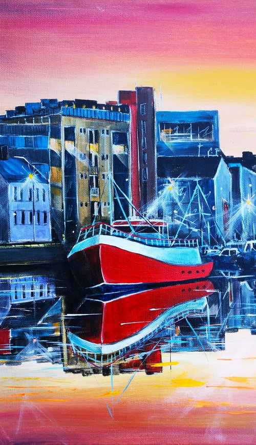 Sunrise in the harbor by Tatajana Obuhova