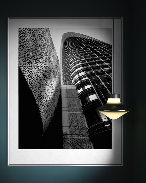 Corners in the Round