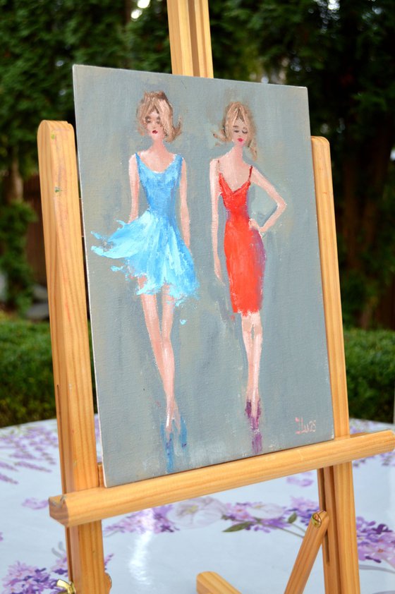 Funny fashionistas in blue and red Miniature