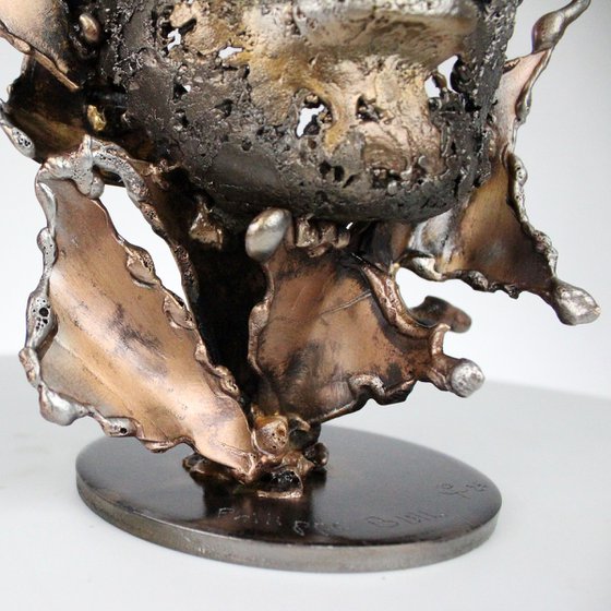 A tear 96-21 Face sculpture