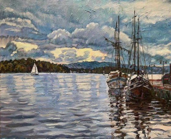 Autumn clouds over Aker brygge