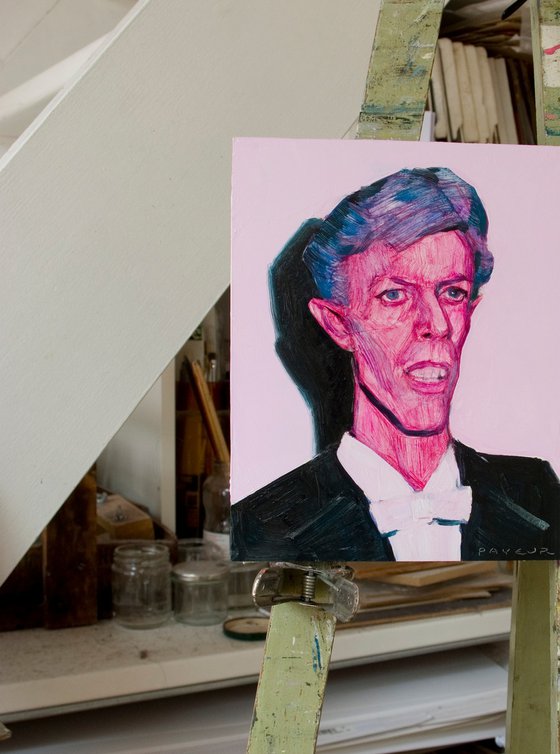 Pop pink portrait: David Bowie