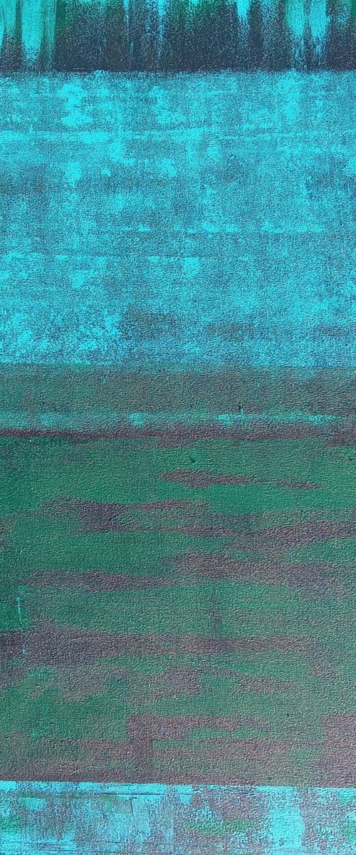 A warm dark green scarf by V+V Kniazievi