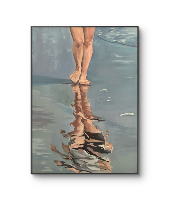 Sea coast. Reflections