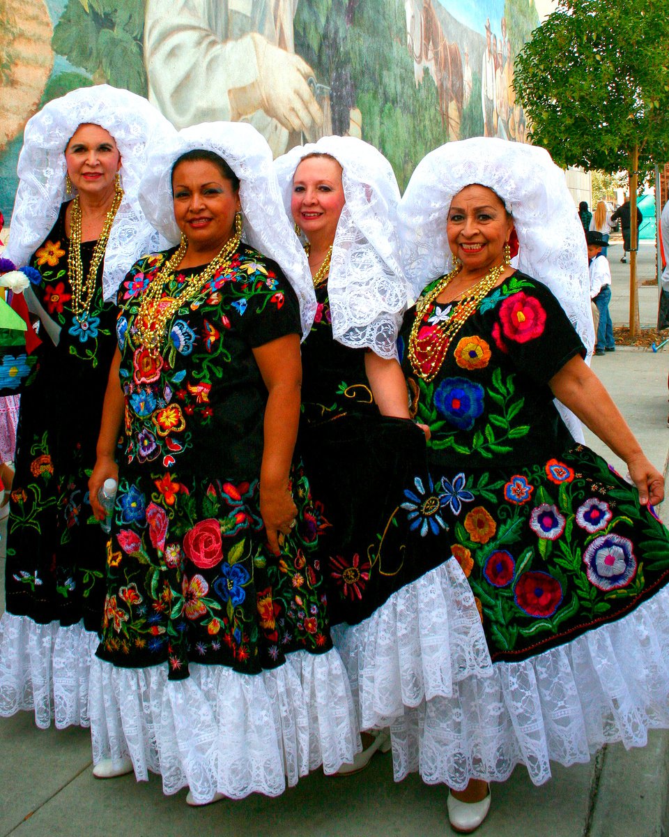 Photorealistic Photograph , Dancing Queens Indio Ca By William Dey, 18 X 22, Artwork For Sale On Artfinder