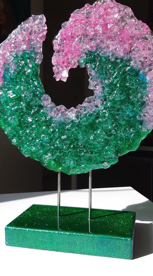 Emerald glass wave, 3D Crushed glass sculpture, Unique gift, Home Decor, Luxury art, Glass Epoxy sculpture, Standing sculpture bilateral by Alexandra Dobreikin