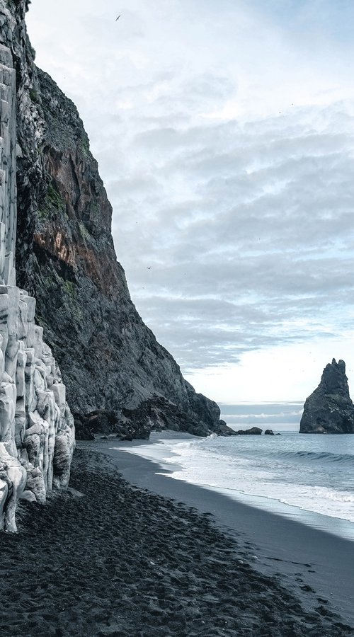 THE BLACK SAND by Fabio Accorrà