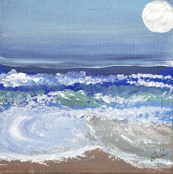 Ocean At The Break of Dawn