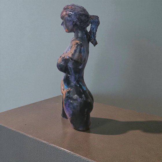 Woman, sculpture made in clay