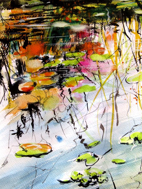 Water mirror with water lilies