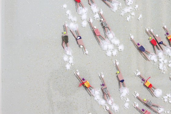 Swimmers 194 in La Comuna Gerona Sea waters