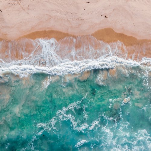 Sorrento Ocean Beach by Nick Psomiadis