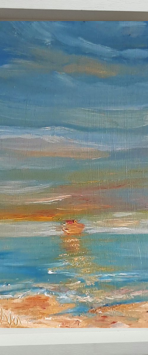 Early morning Stroll by Niki Purcell