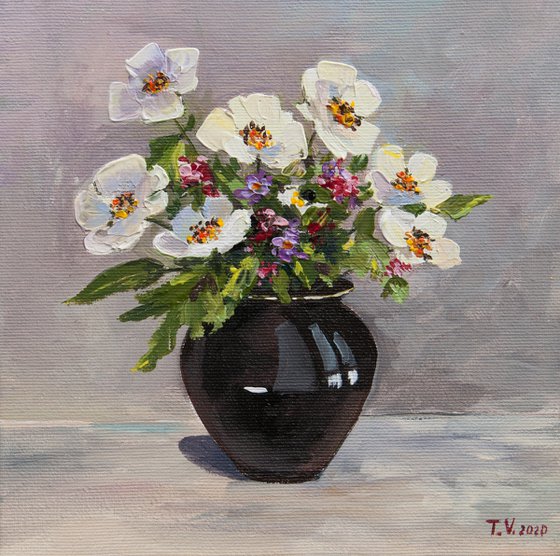 Small bouquet of flowers. Acrylic painting. 8 x 8in.