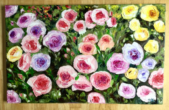 WHITE PINK YELLOW PURPLE  ROSES IN A GARDEN palette knife modern still life  flowers office home decor gift