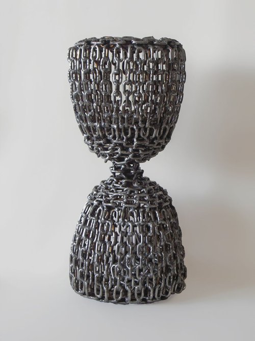 Curved Hourglass by Djordje Aralica