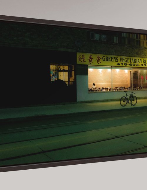 Night at Greens by Hyun De Grande