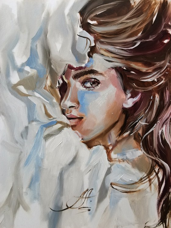 Woman painting on canvas-paper, Expressive eyes, Bohemian style