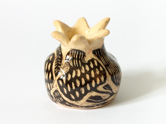 Ceramic sculpture Pomegranate 6 x 6 x 6 cm