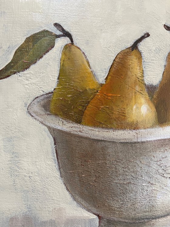 Pears in Old Bowl