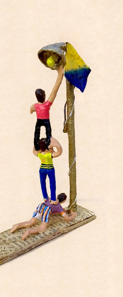 Fetching the kite by Shweta  Mahajan