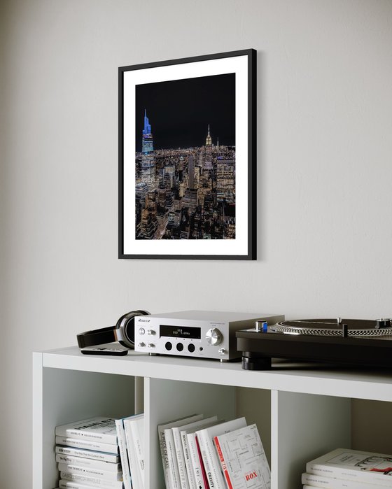 THE NIGHT IN MANHATTAN