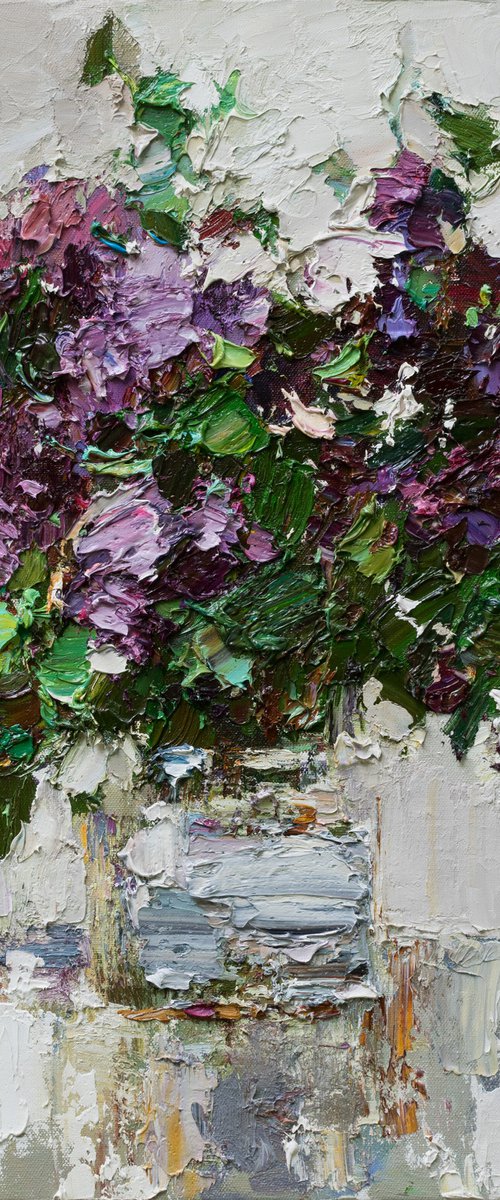 Still life with lilacs in a vase - impasto painting by Anastasiia Valiulina
