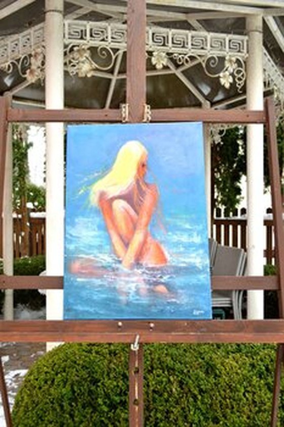 Solar Nymph: The Amber Glow